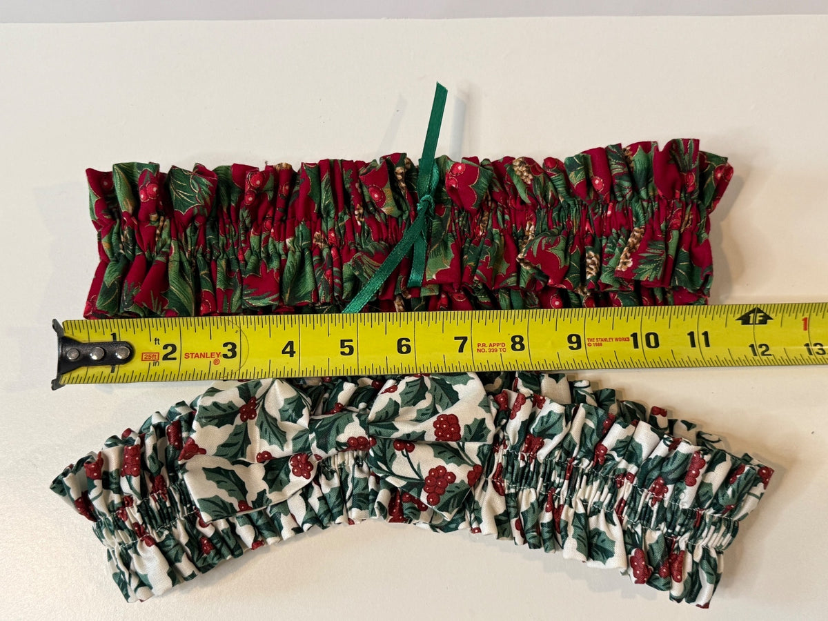 Vintage Christmas Basket Garters Bands – Holly Berry Holiday Set of 2
