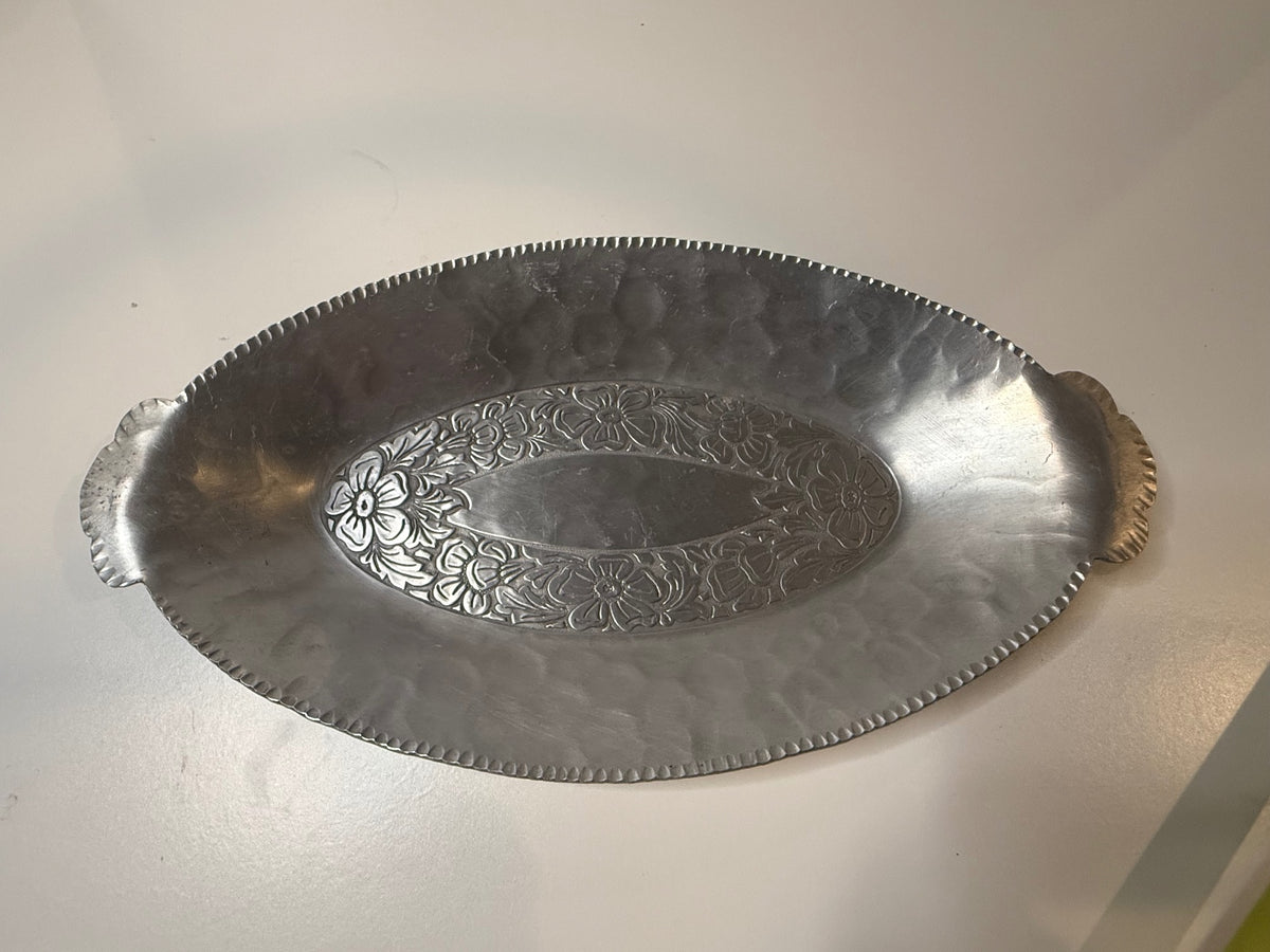 Vintage Everlast EMPC Intaglio Forged Aluminum Floral Serving Tray 13”
