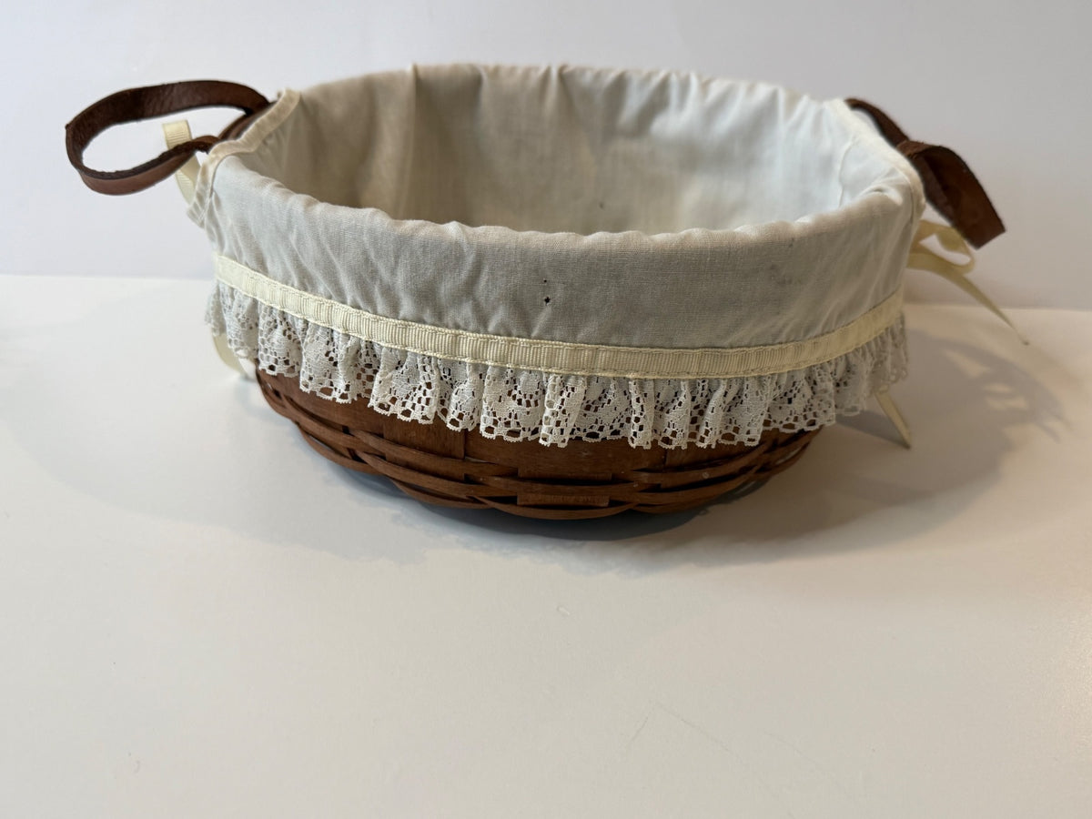 Vintage 1989 Longaberger Basket Dresden Ohio Leather Handles Lace Liner