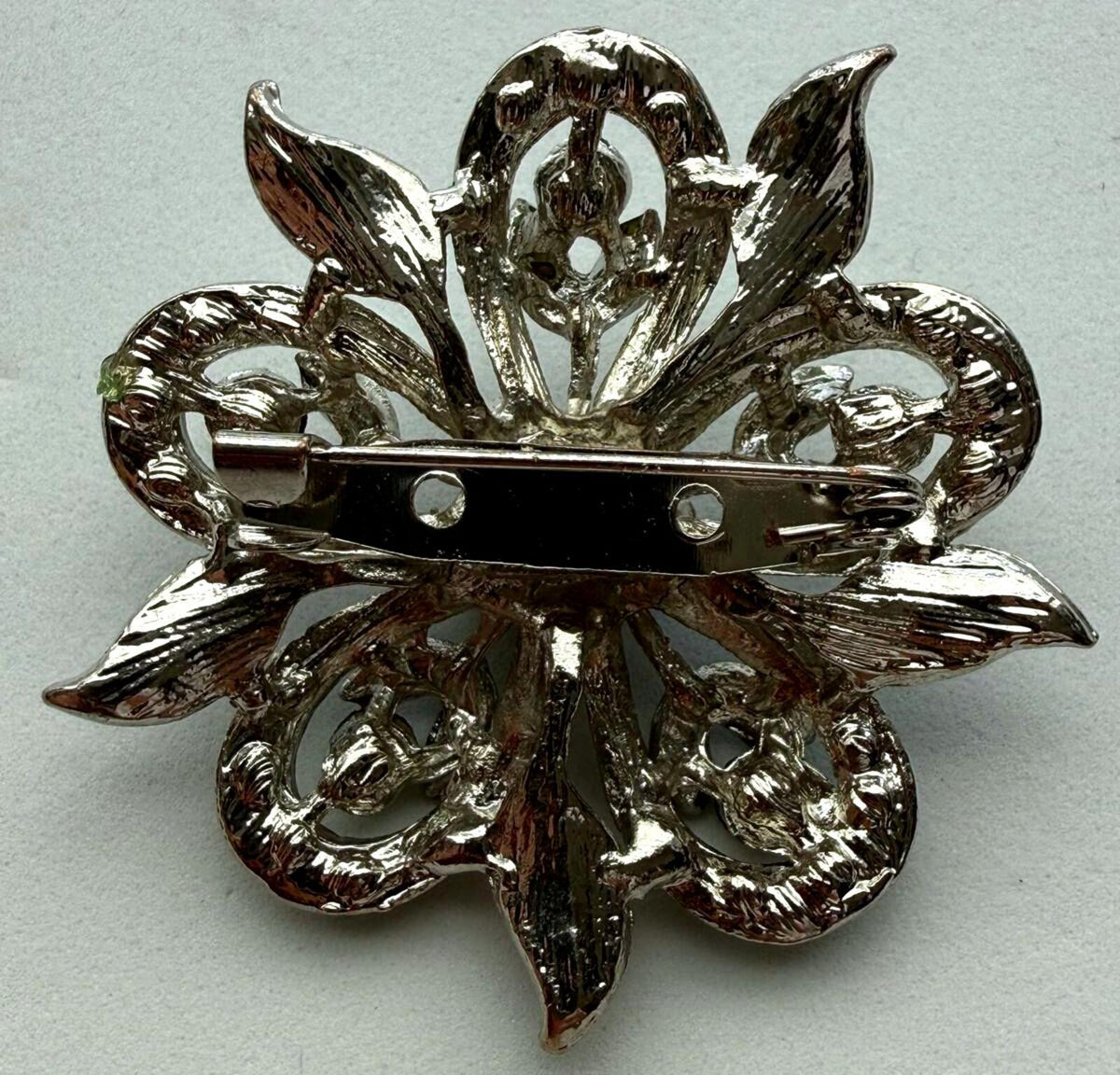 Vintage Green Rhinestone Brooch Lot 2 Floral Gold and Silver Tone – alternate product view 3 of 6