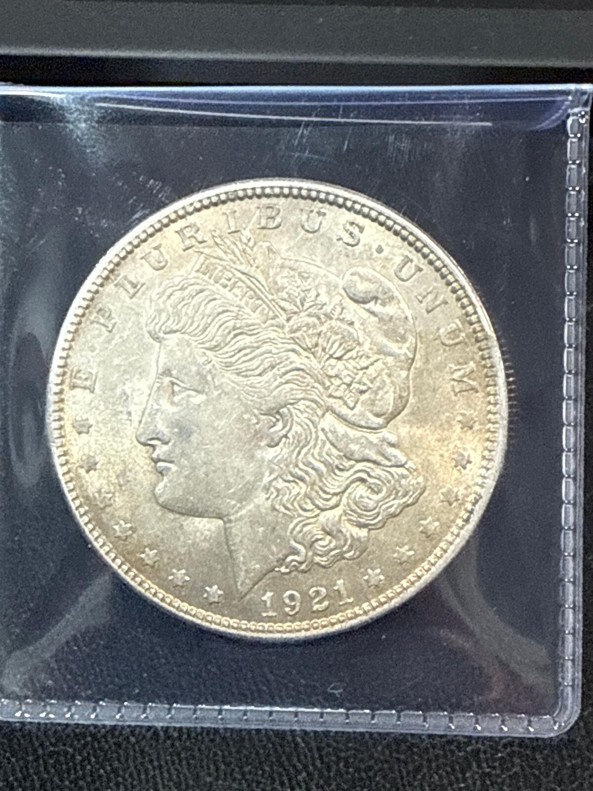 1921 Morgan Dollar - .900 Silver - UC26030086