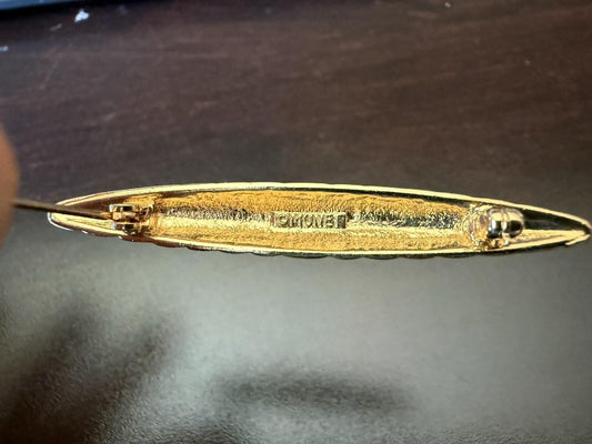 Monet brooch, signed Monet, gold tone Scalloped with tapered ends, 1980’s