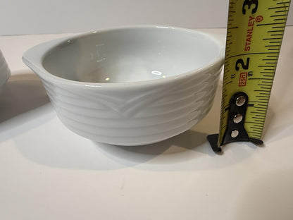 Oneida by Noritake White Porcelain Handled Soup Bowls Set of 2 Ribbed Pattern