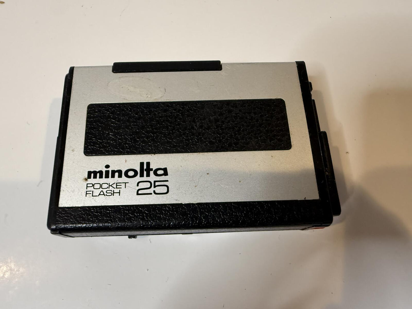Vintage Minolta Camera Lot Disc-7 Pocket Autopak 200 Bicentennial Untested