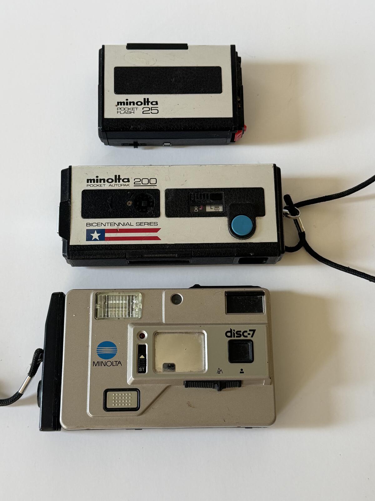 Vintage Minolta Camera Lot Disc-7 Pocket Autopak 200 Bicentennial Untested