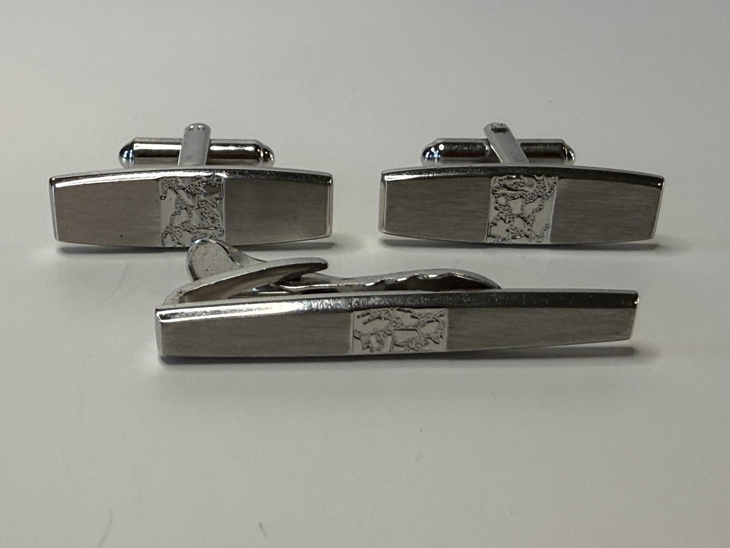 Vintage Hickok USA Cufflinks & Tie Bar Set Silver Tone Brushed Finish MCM
