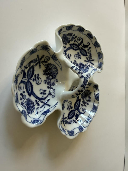 Vintage Blue Phenix Fine China Japan 3 Section Relish Dish Blue Onion Style