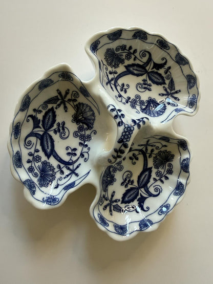 Vintage Blue Phenix Fine China Japan 3 Section Relish Dish Blue Onion Style