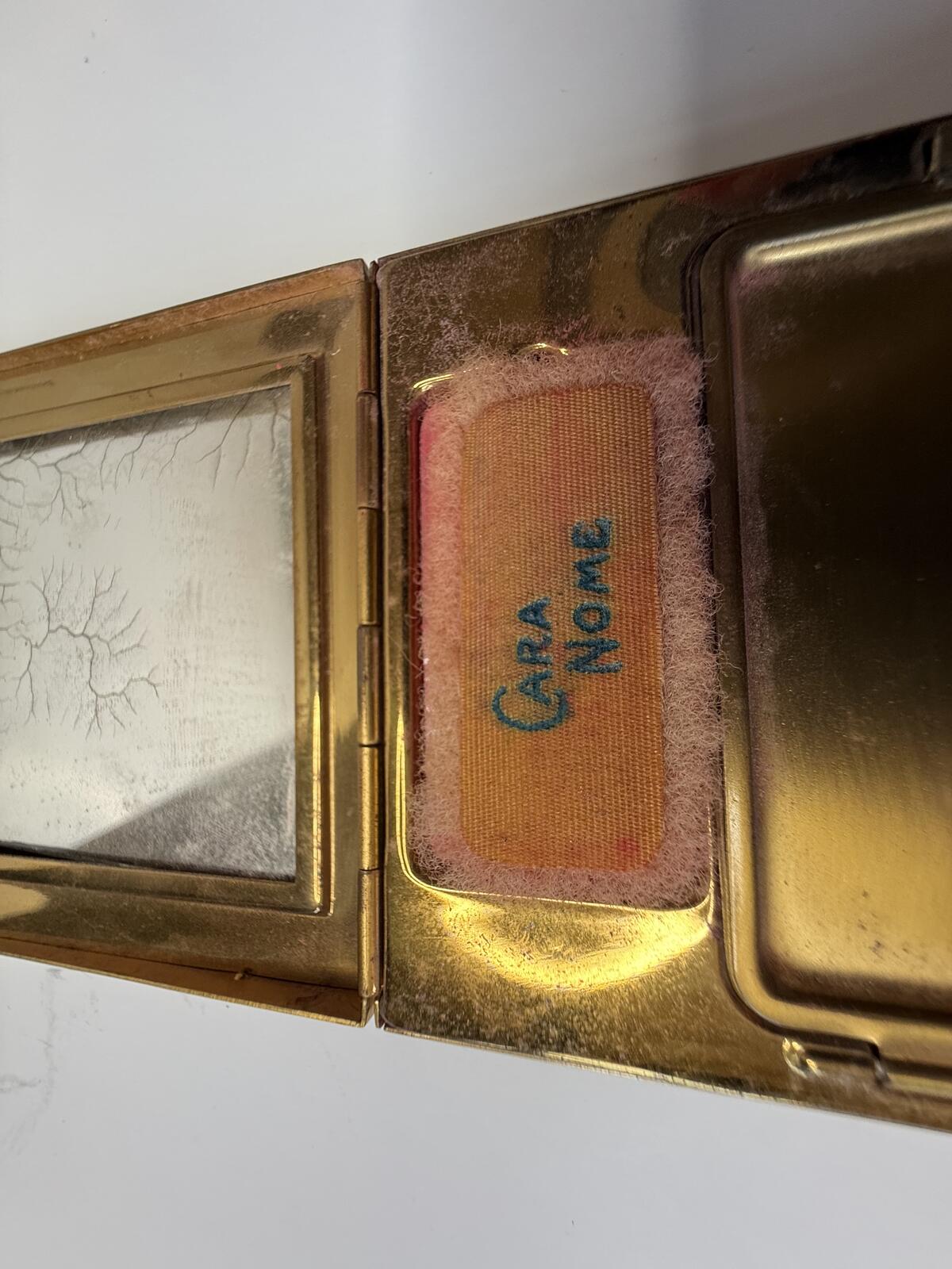 Vintage Langlois Boston Dist Cara Nome Compact Powder Makeup Case Gold Tone