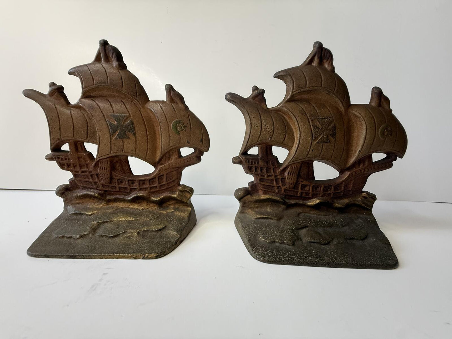Vintage Cast Iron Sailing Ship Bookends Pair Bronze Tone Spanish Galleon