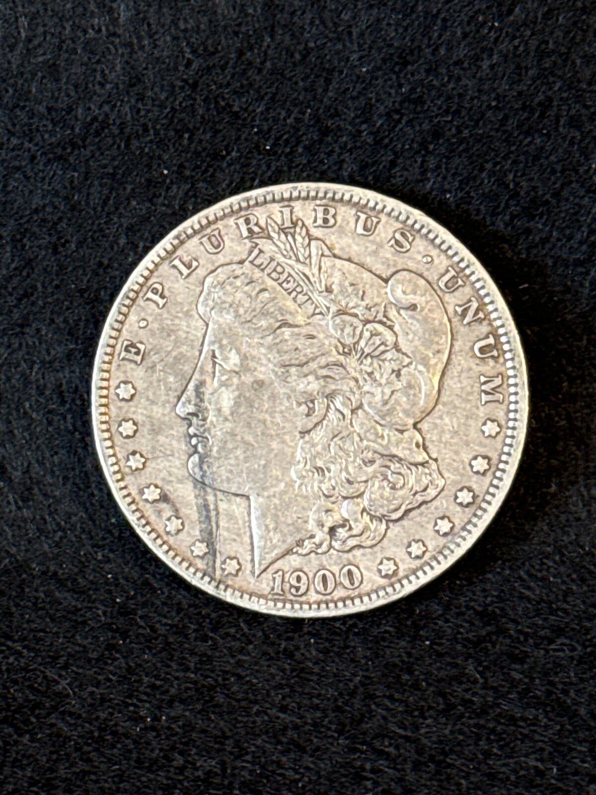 1900-O Morgan Dollar - UC26030100