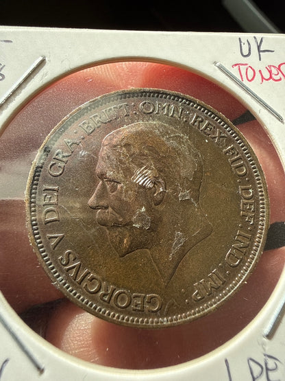 1936 Great Britain Penny – Toned Coin — product photograph 1