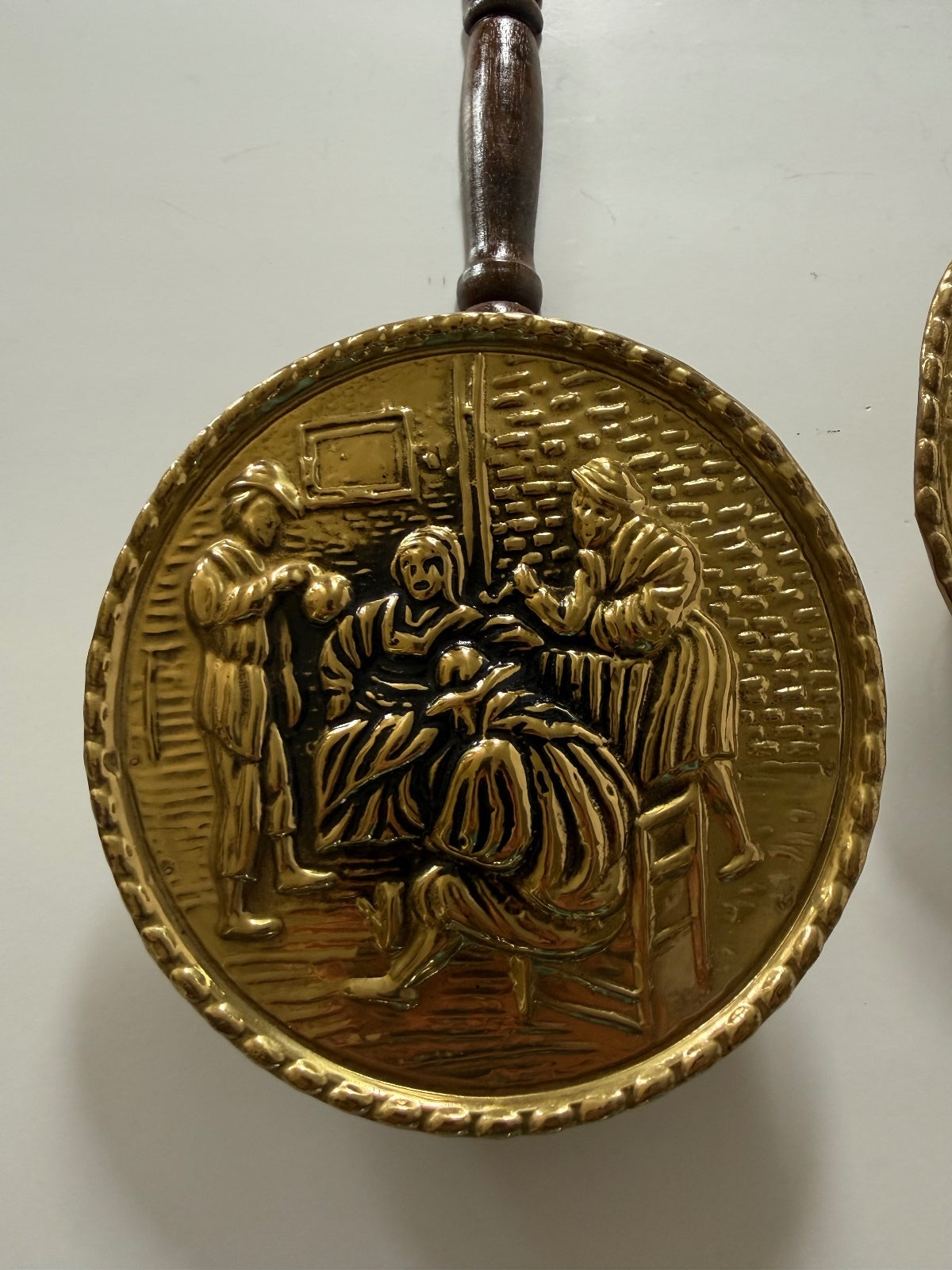 Vintage England Brass Bed Warmer Style Wall Plaques Dutch Scene Wood Handle 2pc