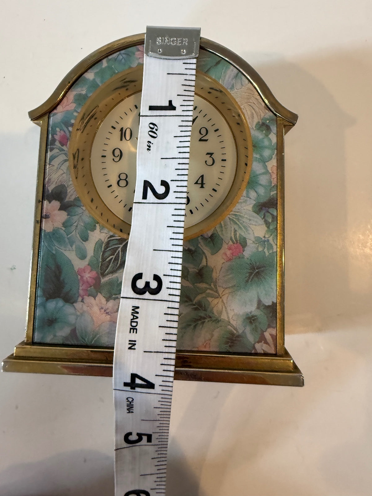 Vintage Mini Linden Quartz Floral Desk Alarm Clock Taiwan Gold Tone Untested
