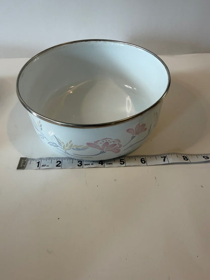 Corning Coordinates by LincoWare Pink Trio 3 Pc Nesting Serving Bowl Set