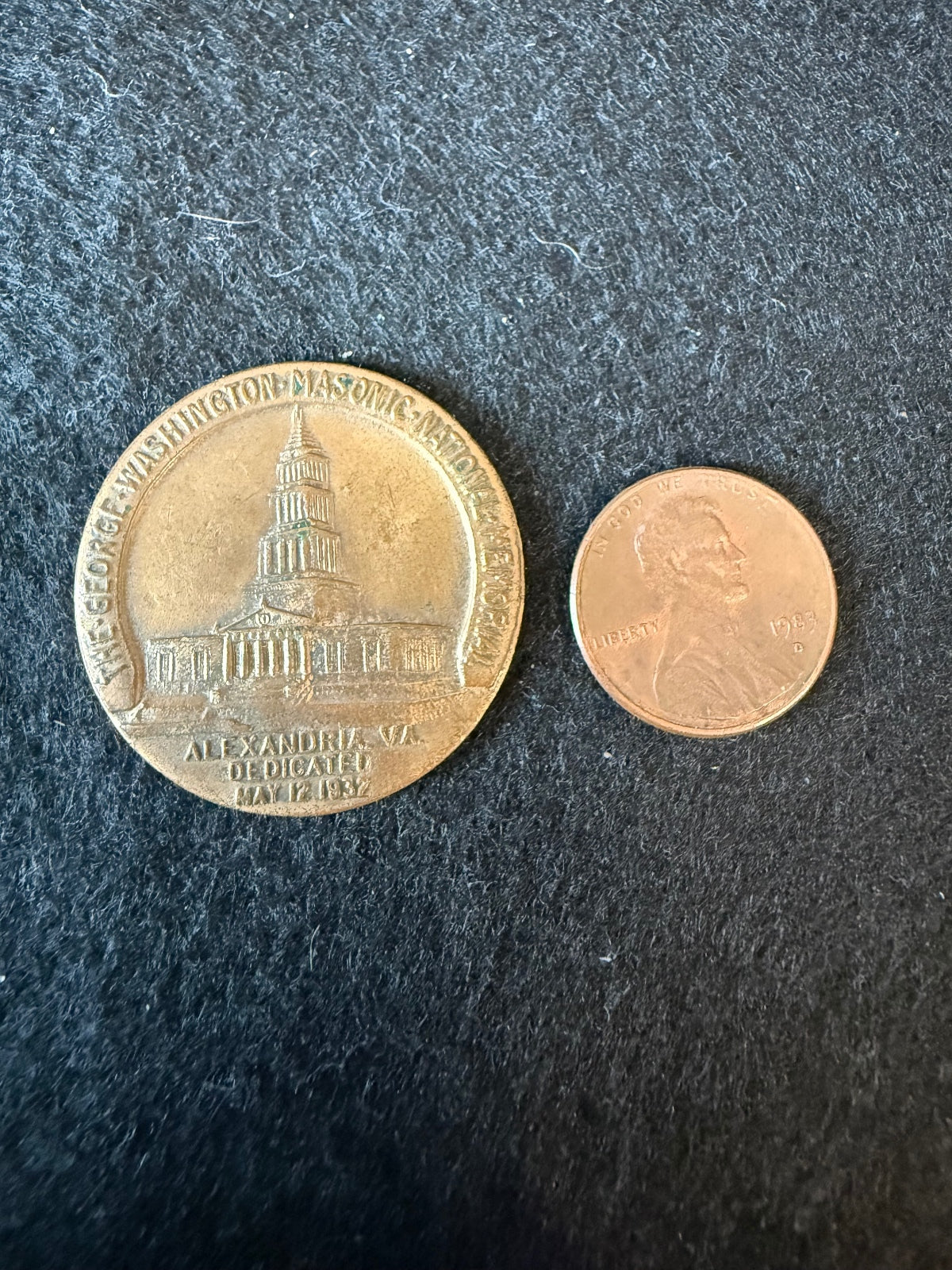 1932 George Washington Masonic Memorial Bronze Medal — product photograph 3