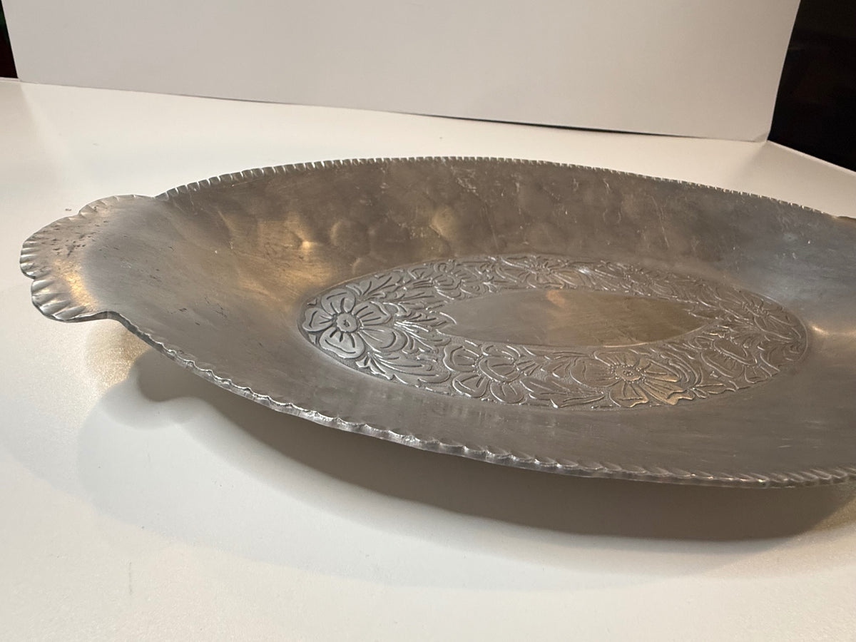 Vintage Everlast EMPC Intaglio Forged Aluminum Floral Serving Tray 13” – alternate product view 2 of 8