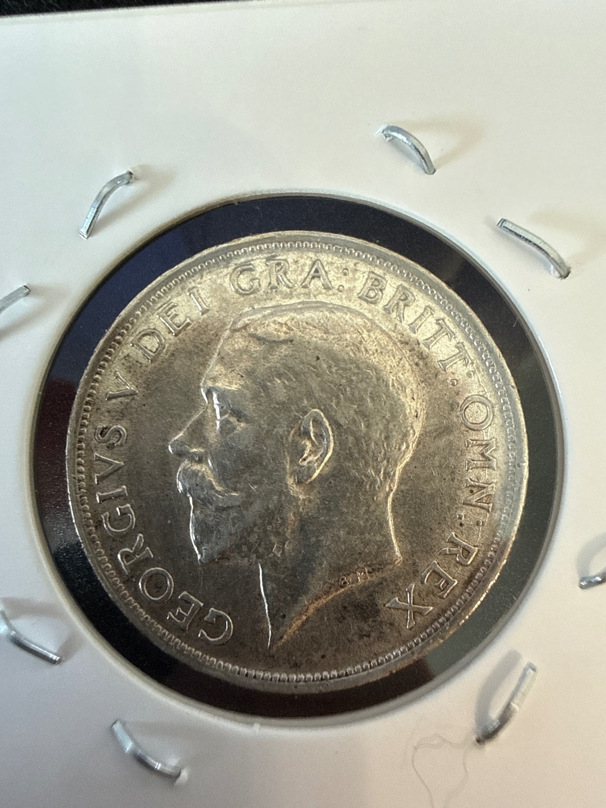1918 Great Britain Shilling Coin — product photograph 3