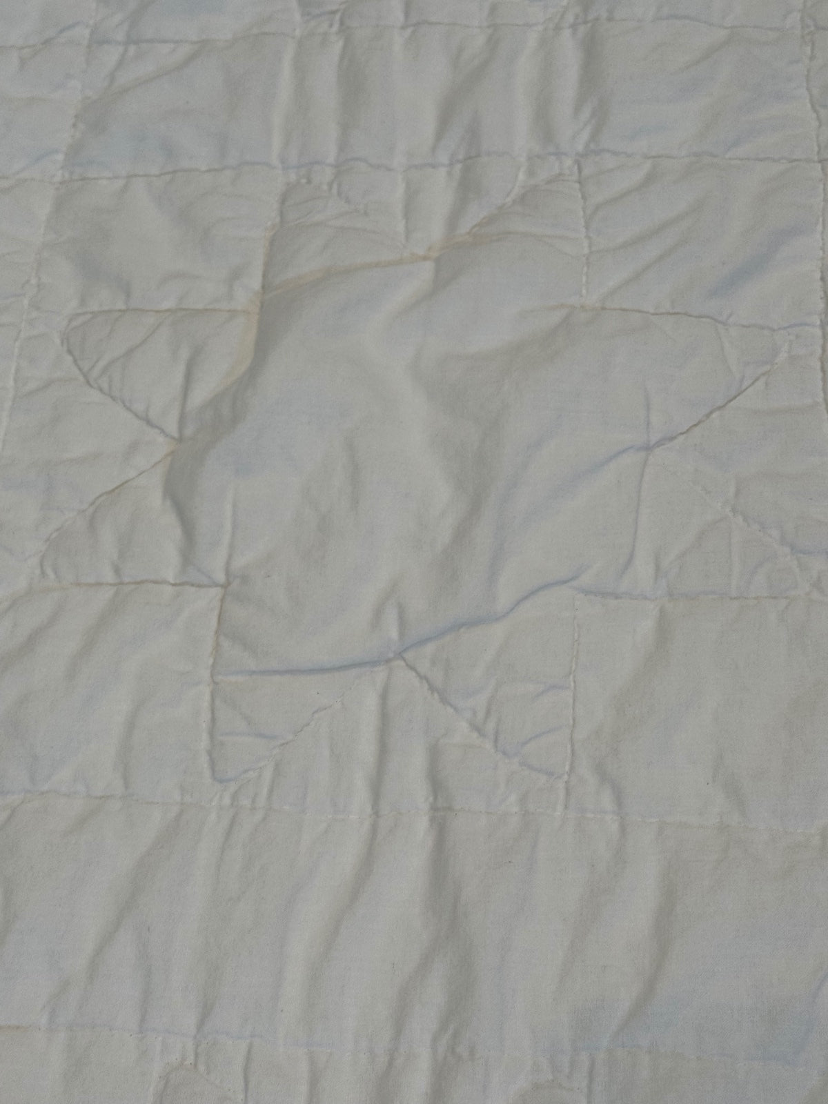Vintage Handmade Crochet Applique Quilt Coverlet Ivory 79x72 Scalloped Edge