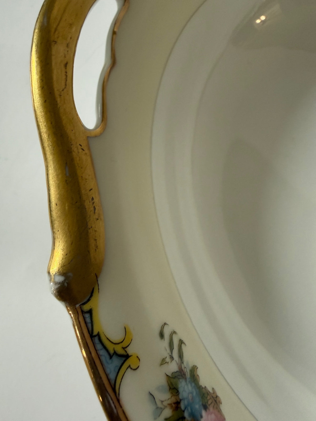 Noritake Vasona Handled Vegetable Serving Bowl Floral Gold Trim Japan 9.75”