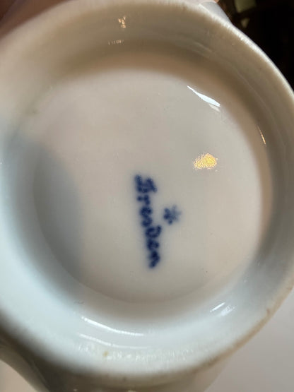 Vintage Dresden Porcelain Bowl – Magenta Courting Scenes — product photograph 11