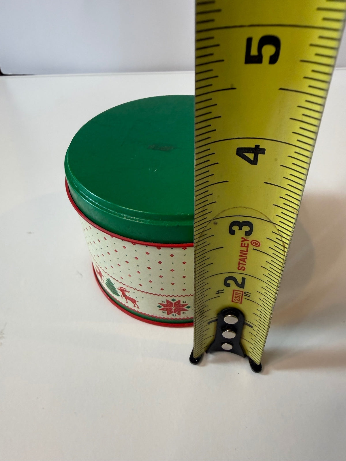 Vintage Potpourri Press Christmas Poinsettia Paper Coasters Full Tin Hong Kong – alternate product view 7 of 7
