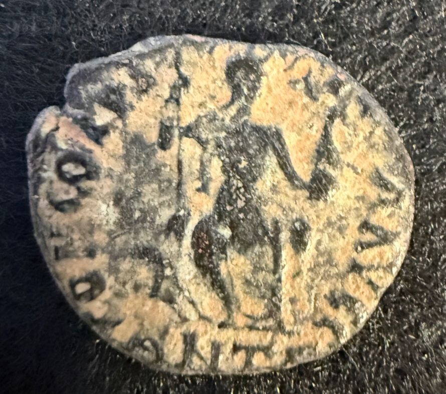 Likely Valentinian I / Valens Coin – GLORIA ROMANORVM — product photograph 1
