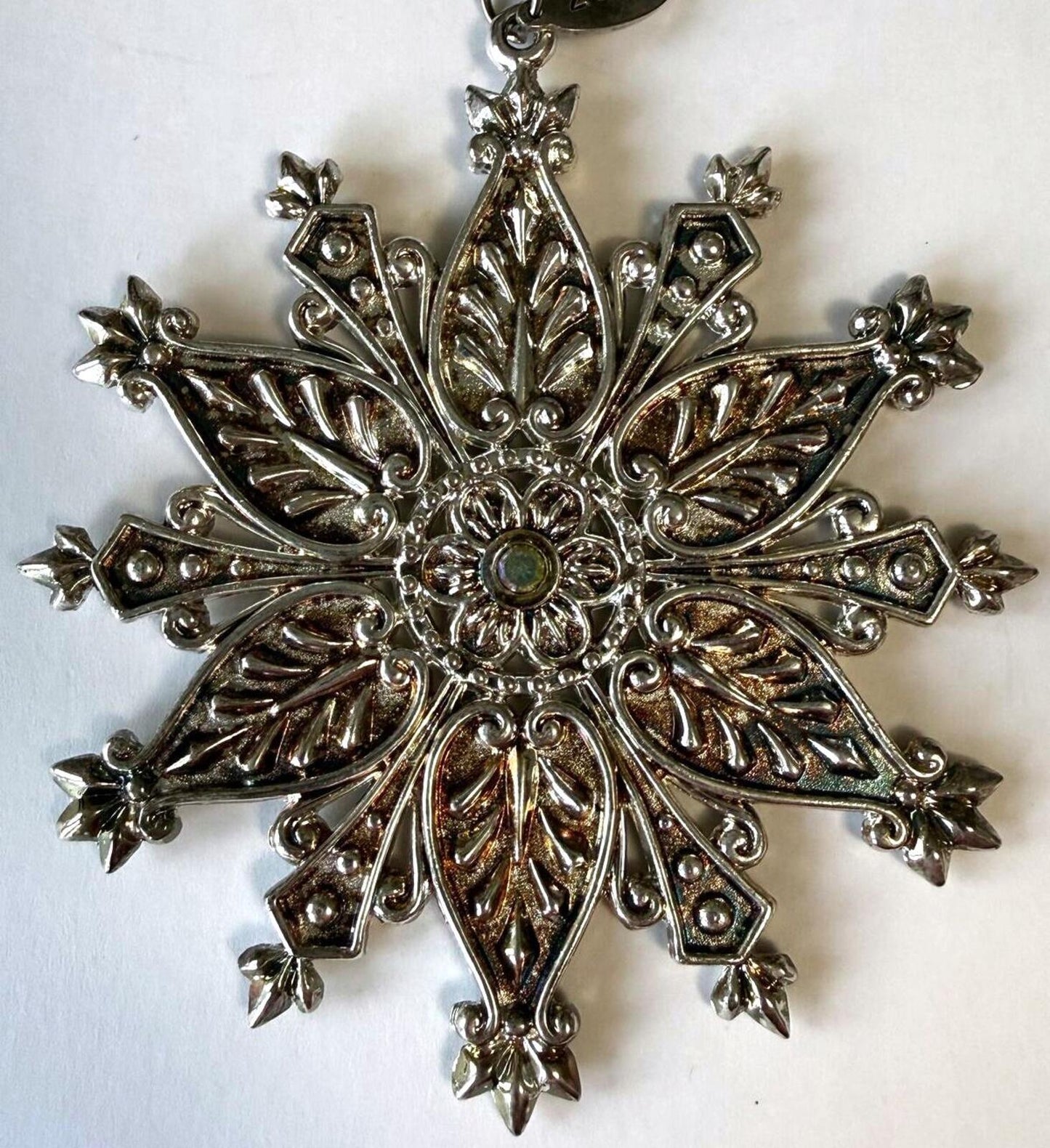 Lenox 2007 Silver Tone Snowflake Ornament w/ Bonus Metal Snowflake Decor