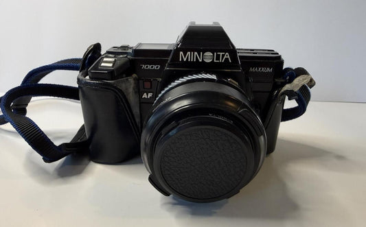 Vintage Minolta Maxxum 7000 AF Camera Bundle Lens Flash Filters Bag Untested