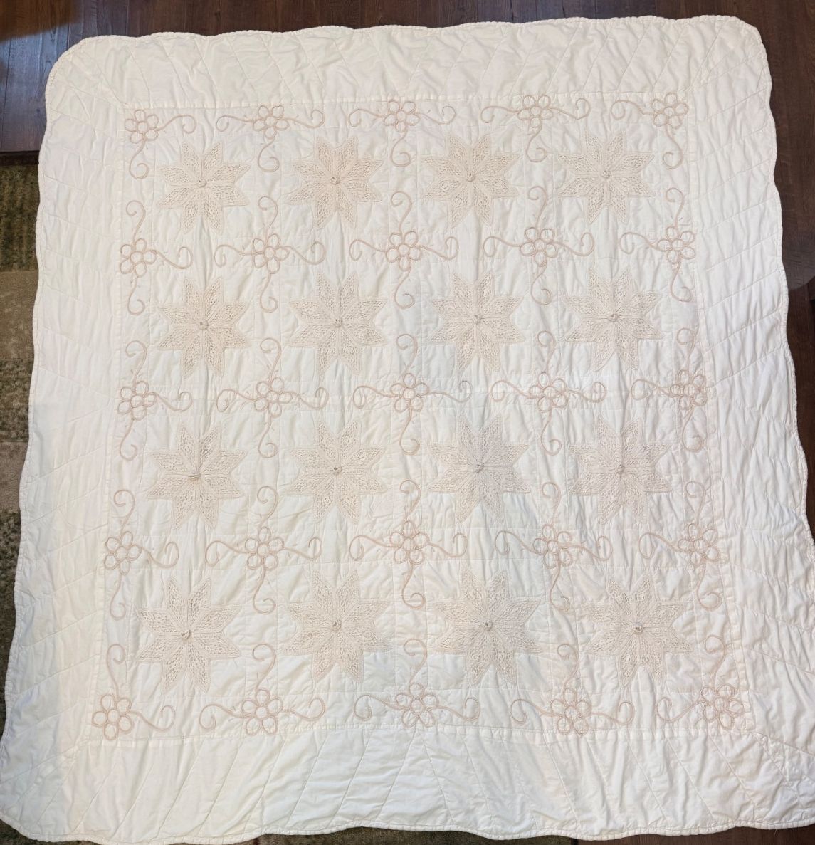 Vintage Handmade Crochet Applique Quilt Coverlet Ivory 79x72 Scalloped Edge
