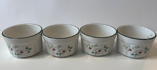 Pfaltzgraff Winterberry Individual Casserole Ramekins – Set of 4