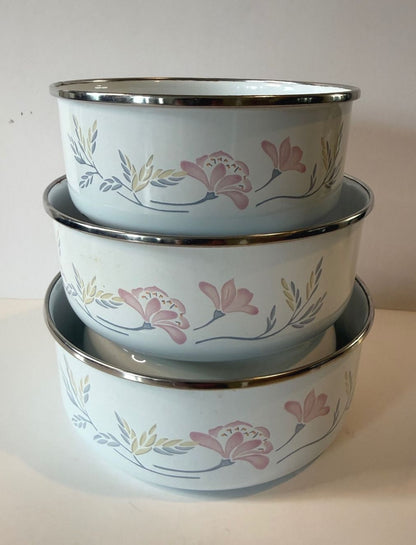 Corning Coordinates by LincoWare Pink Trio 3 Pc Nesting Serving Bowl Set