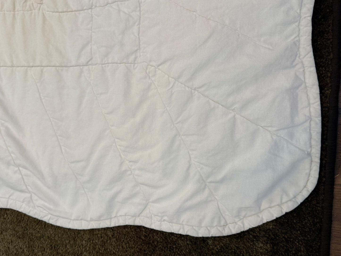 Vintage Handmade Crochet Applique Quilt Coverlet Ivory 79x72 Scalloped Edge